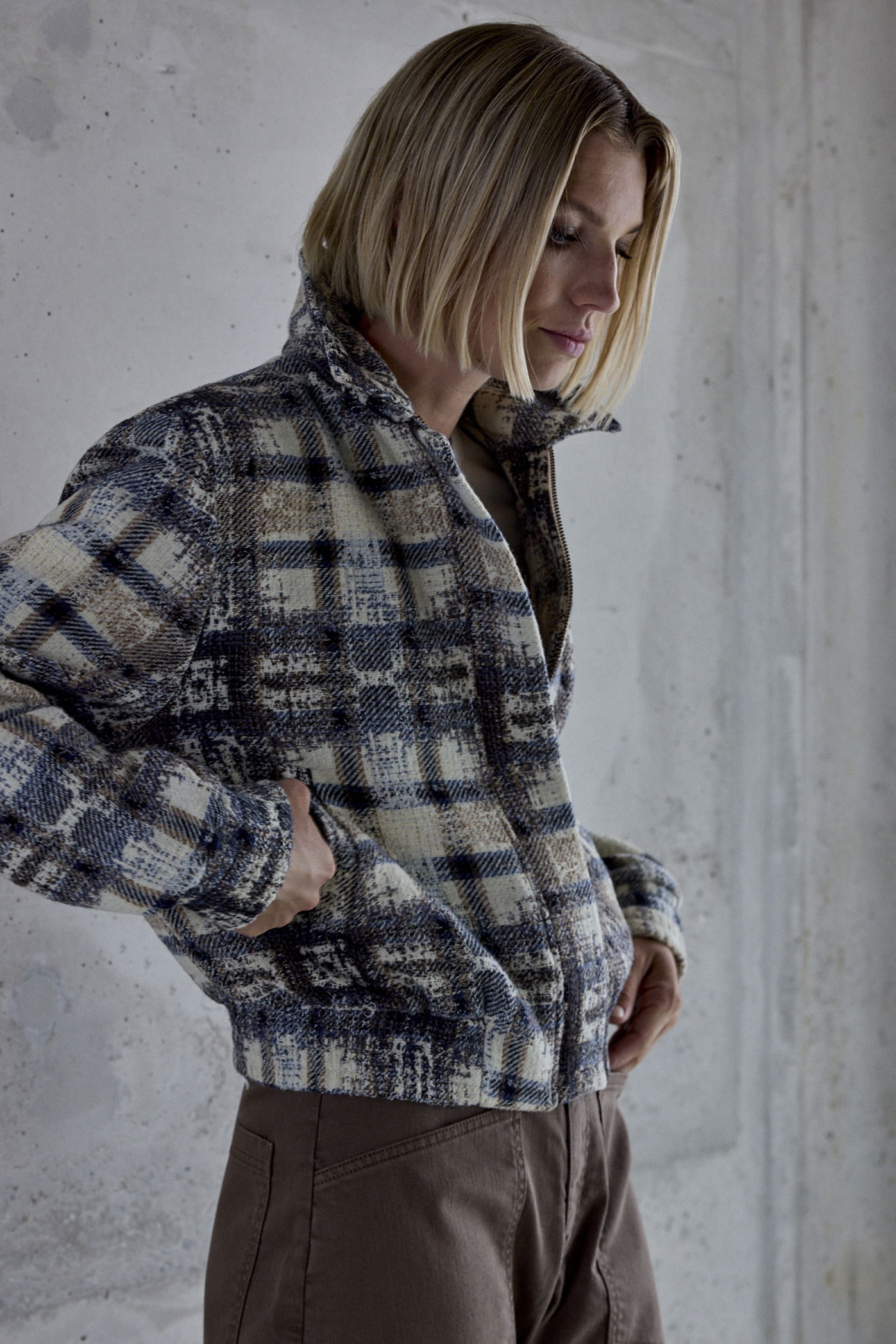 25-06_FDS_AW2526-16.-1122