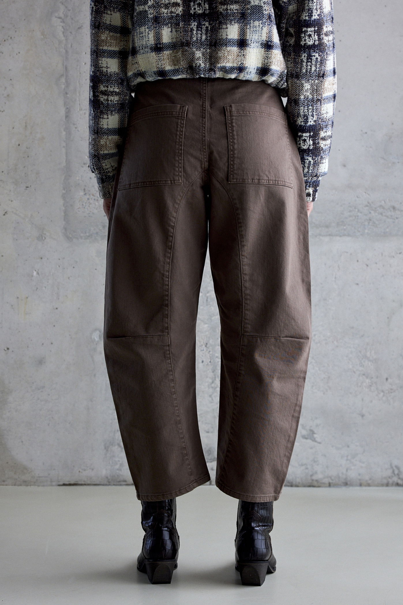 25-06_FDS_AW2526-16.-1155